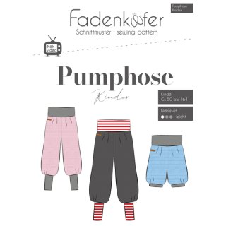 Das Bild zeigt in 3 verschiedenen Skizzen das Schnittmuster fuer die Kinder Pumphose von fadenkäfer. In der Mitte ist die graue Hose mit rot weiss geringelten Bund zu sehen. Links daneben die Variante in rosa mit grauen Bund und rechts daneben die Variante fuer die Babys mit blauen Stoff und grauen Bund.